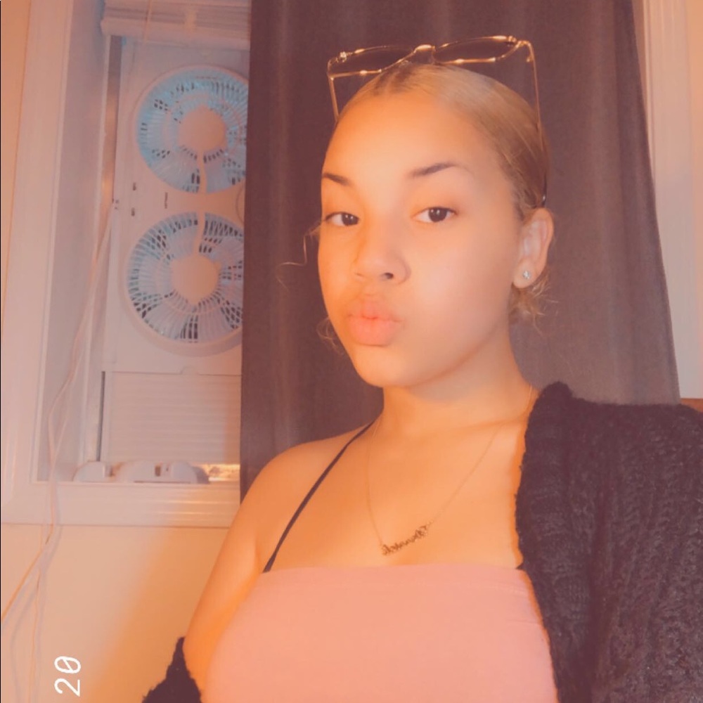 Meet your Posher, Lauryn